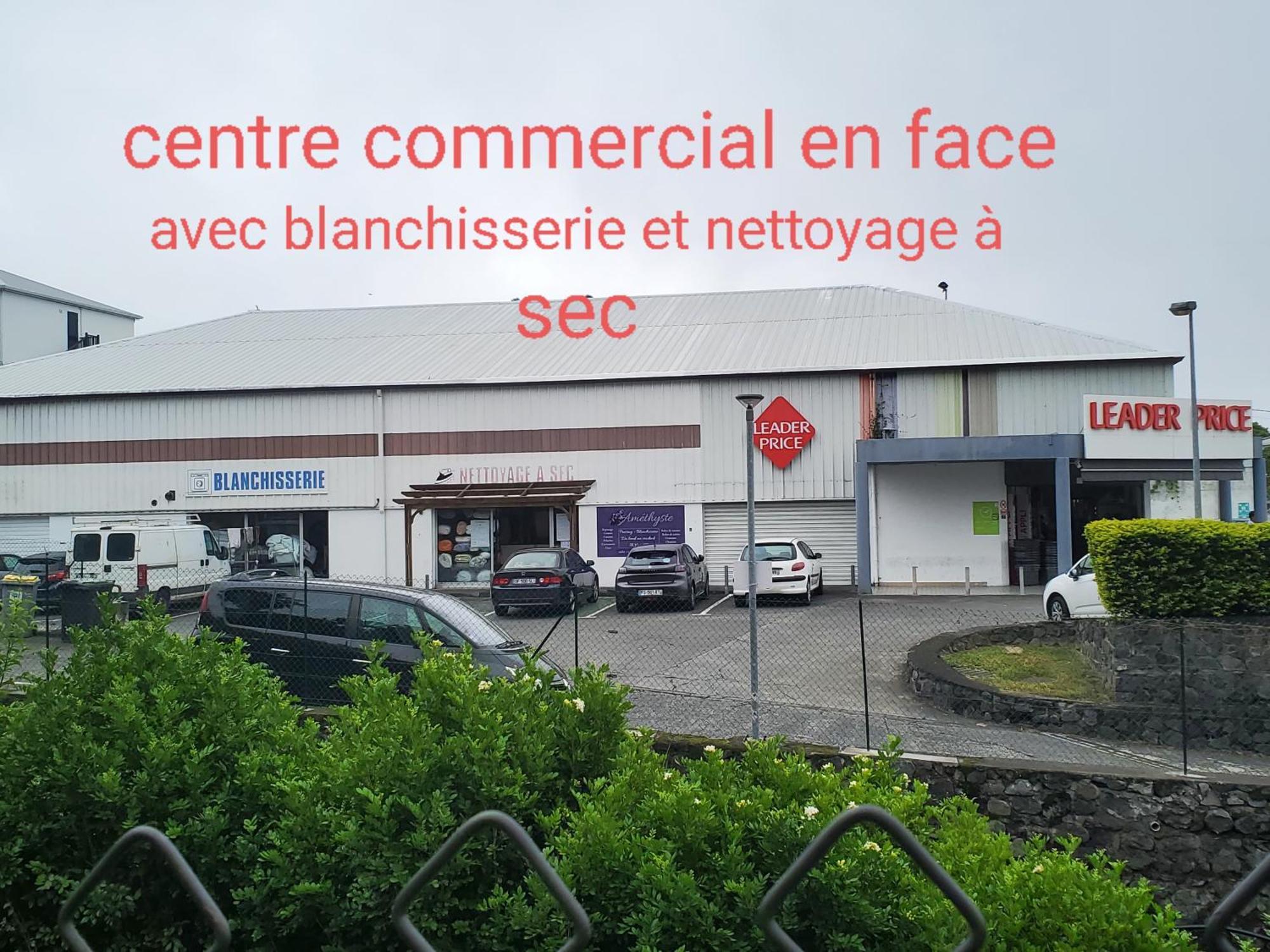 T2 Au Rez De Chaussee, Parking Prive Et Wifi Haut Debit Le Tampon Exterior foto