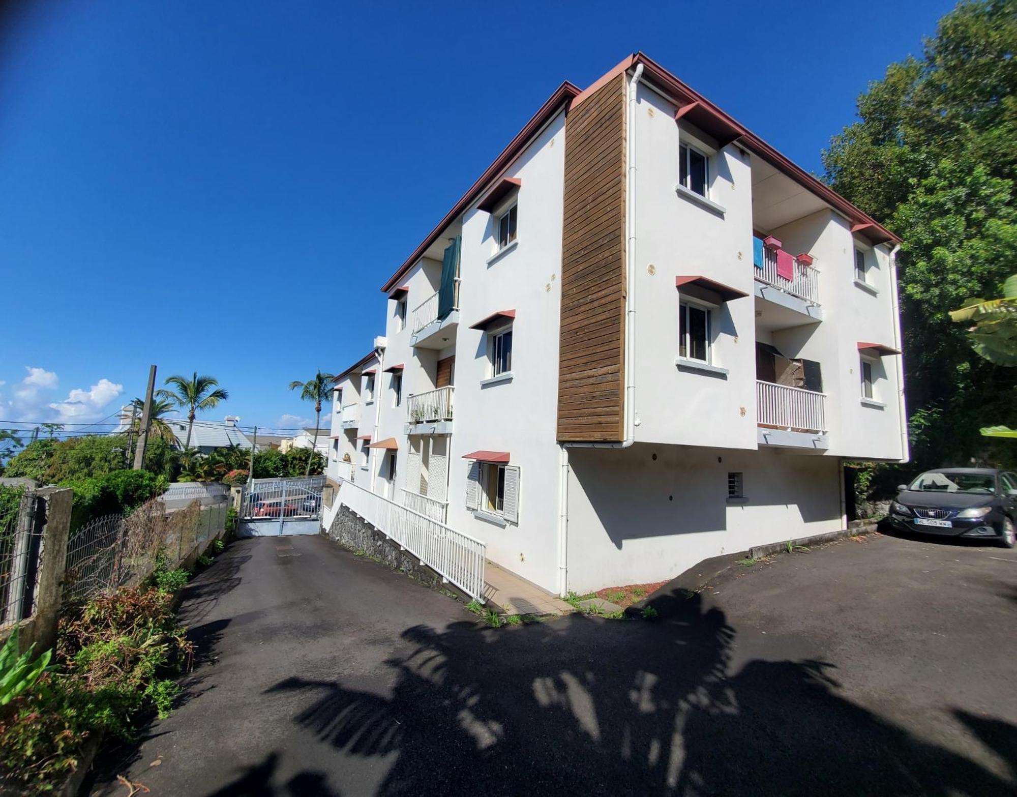 T2 Au Rez De Chaussee, Parking Prive Et Wifi Haut Debit Le Tampon Exterior foto